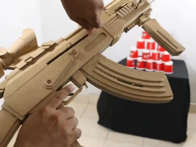 瓦楞纸枪械/纸模枪图纸wgog910如何用纸板制作一把连发纸板枪AK47+制作图纸下载